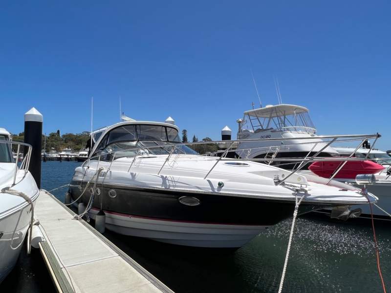Regal 4460 Sports Cruiser