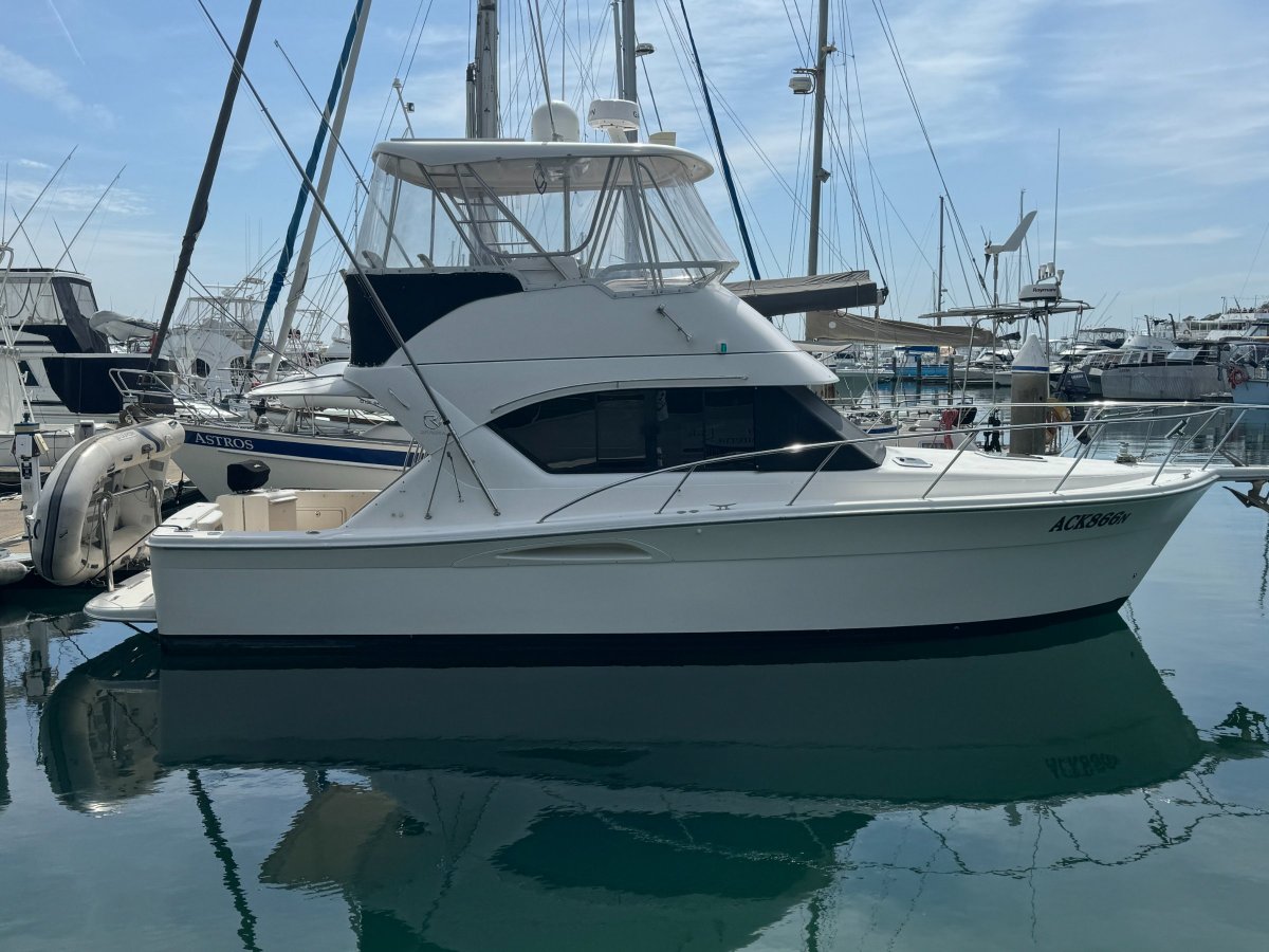Riviera 3350 Flybridge