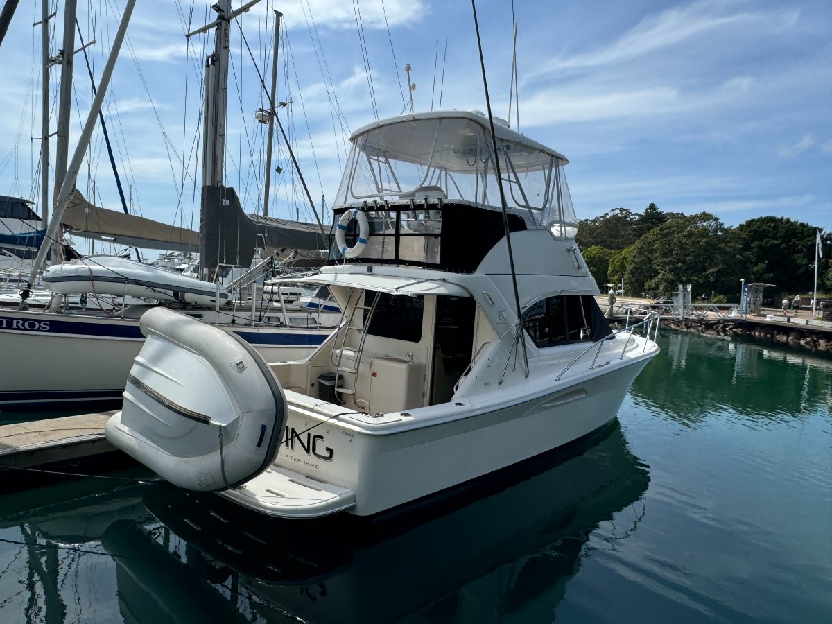 Riviera 3350 Flybridge