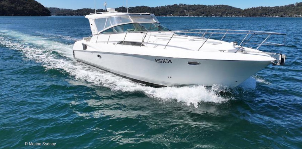 Riviera M400