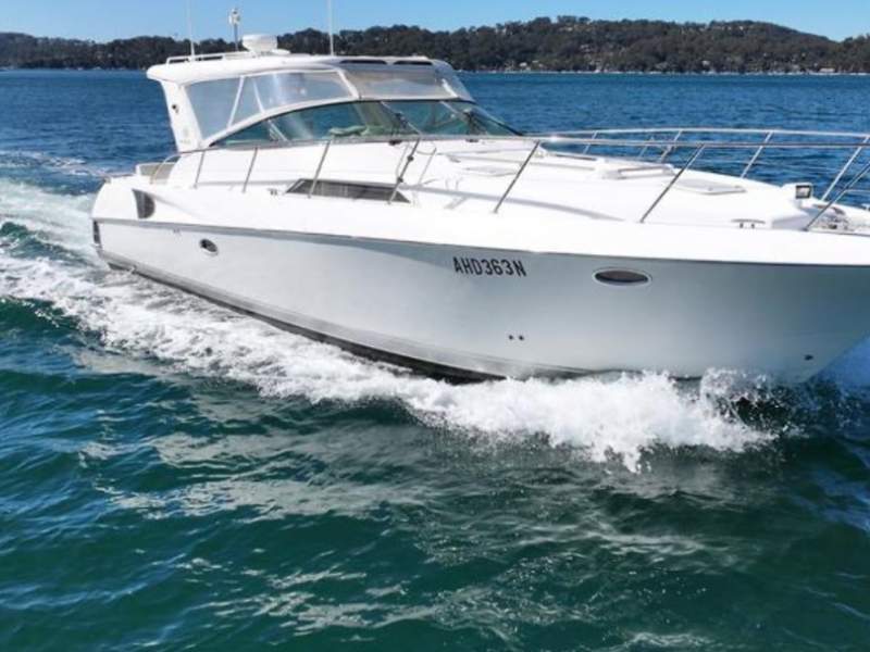 Riviera M400