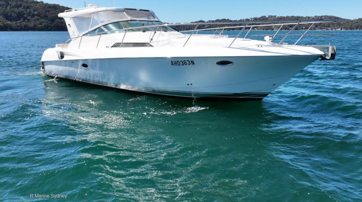 Riviera M400
