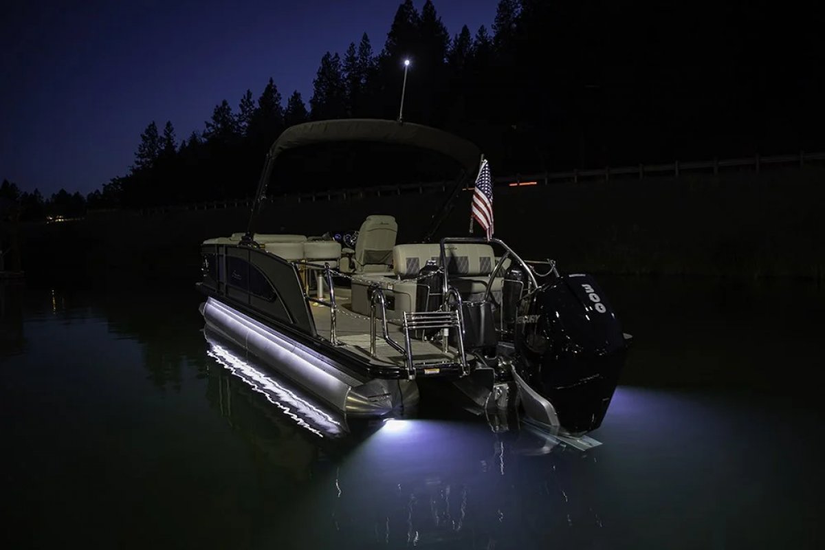 Barletta Pontoon Boats Lusso