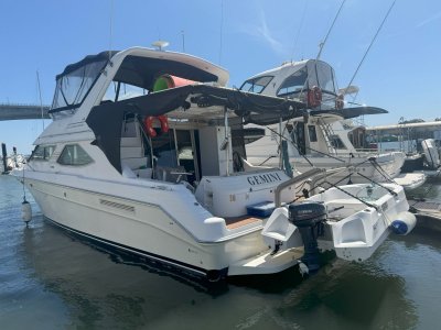 Sea Ray 440 Express