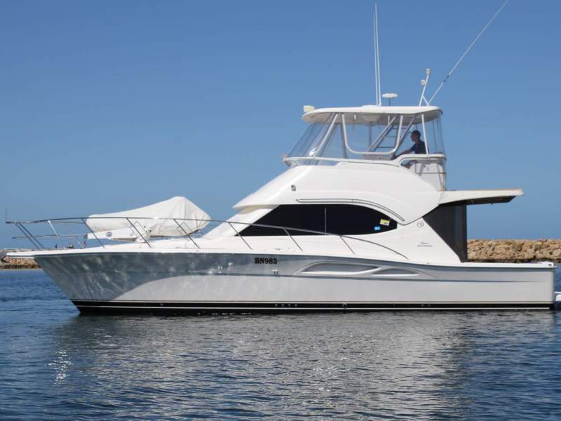 Riviera 40 Platinum with 535Hp Cummins Diesels and only 510Hrs