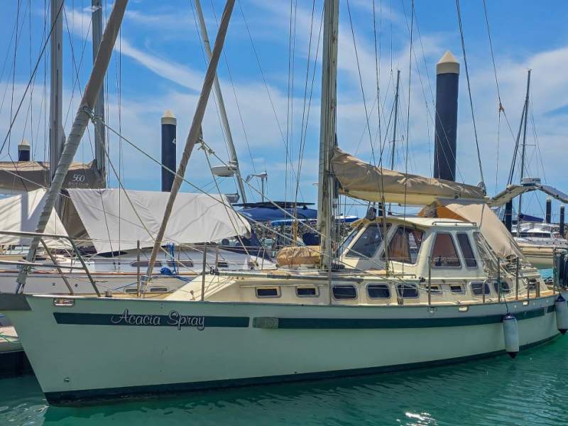 Radford 40 Centre Cockpit Cruising Yacht