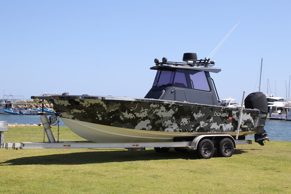 Peter Milner PMY 24 Centre Console SOLD SOLD SOLD