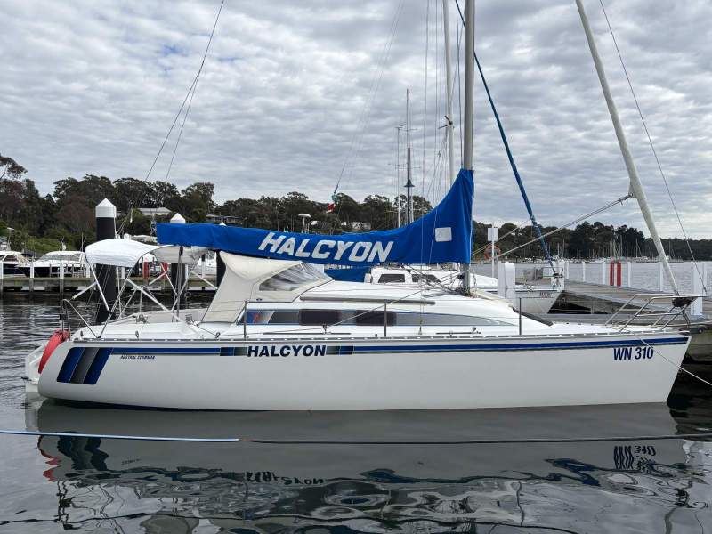Austral Clubman 8
