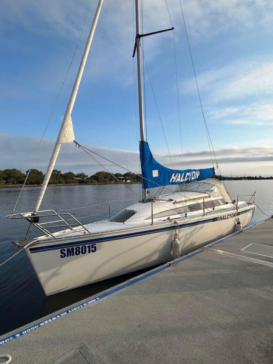 Austral Clubman 8
