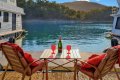 Slice of Heaven Houseboat Holiday Home on L Eildon:Slice of Heaven on Lake Eildon
