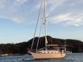 Island Packet 370