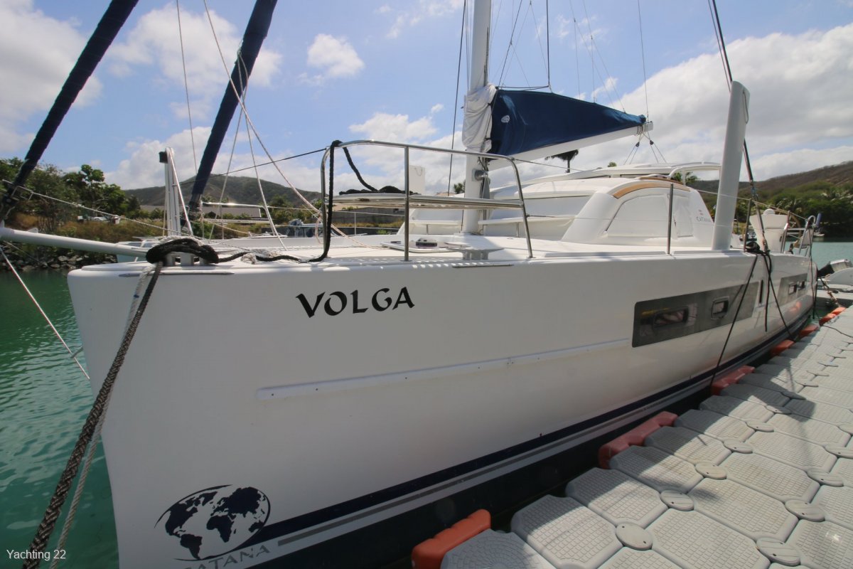Catana 42 Carbon Infused 4 cabins/2 heads