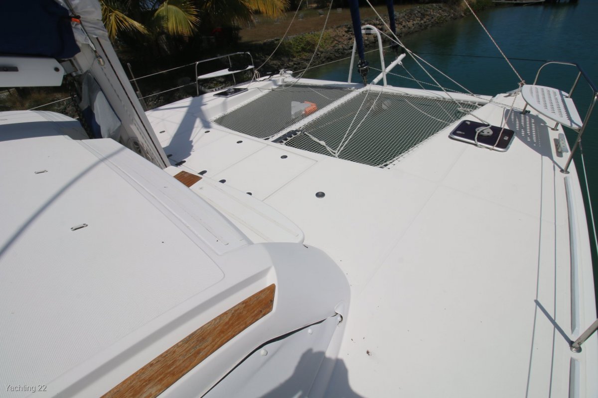 Catana 42 Carbon Infused 4 cabins/2 heads