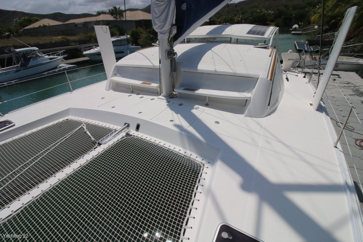 Catana 42 Carbon Infused 4 cabins/2 heads