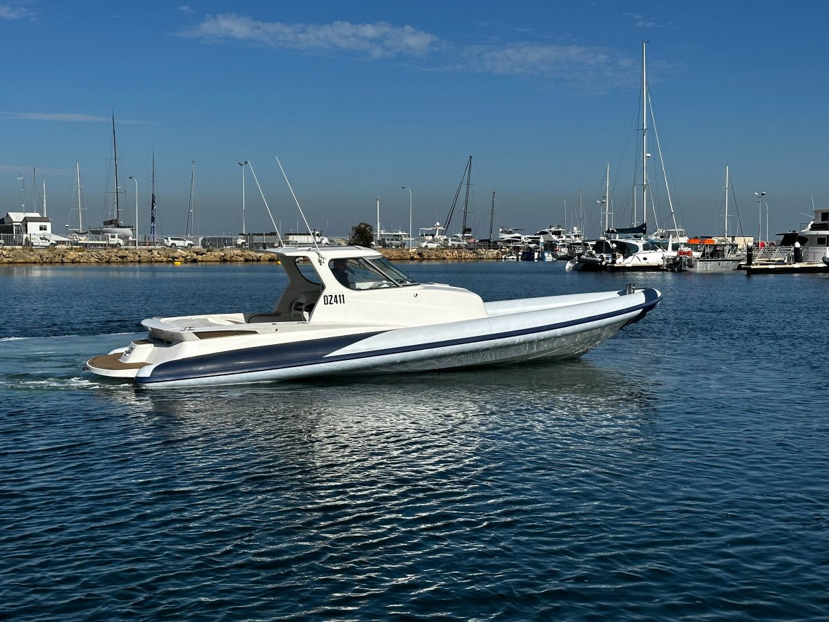 Cougar R11 "BOATHOUSE STORAGE AVAILABLE":COUGAR R11 by YACHTS WEST