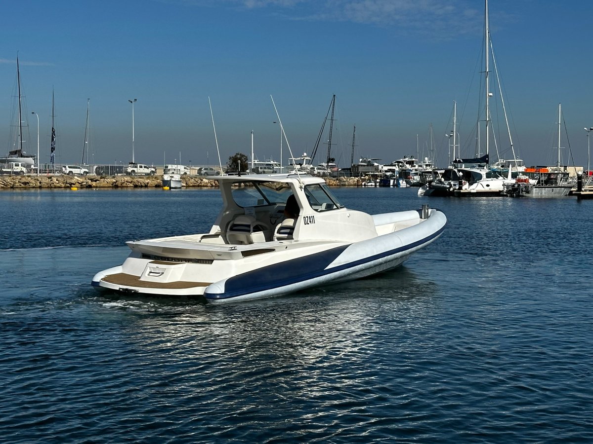 Cougar R11 "BOATHOUSE STORAGE AVAILABLE":COUGAR R11 by YACHTS WEST