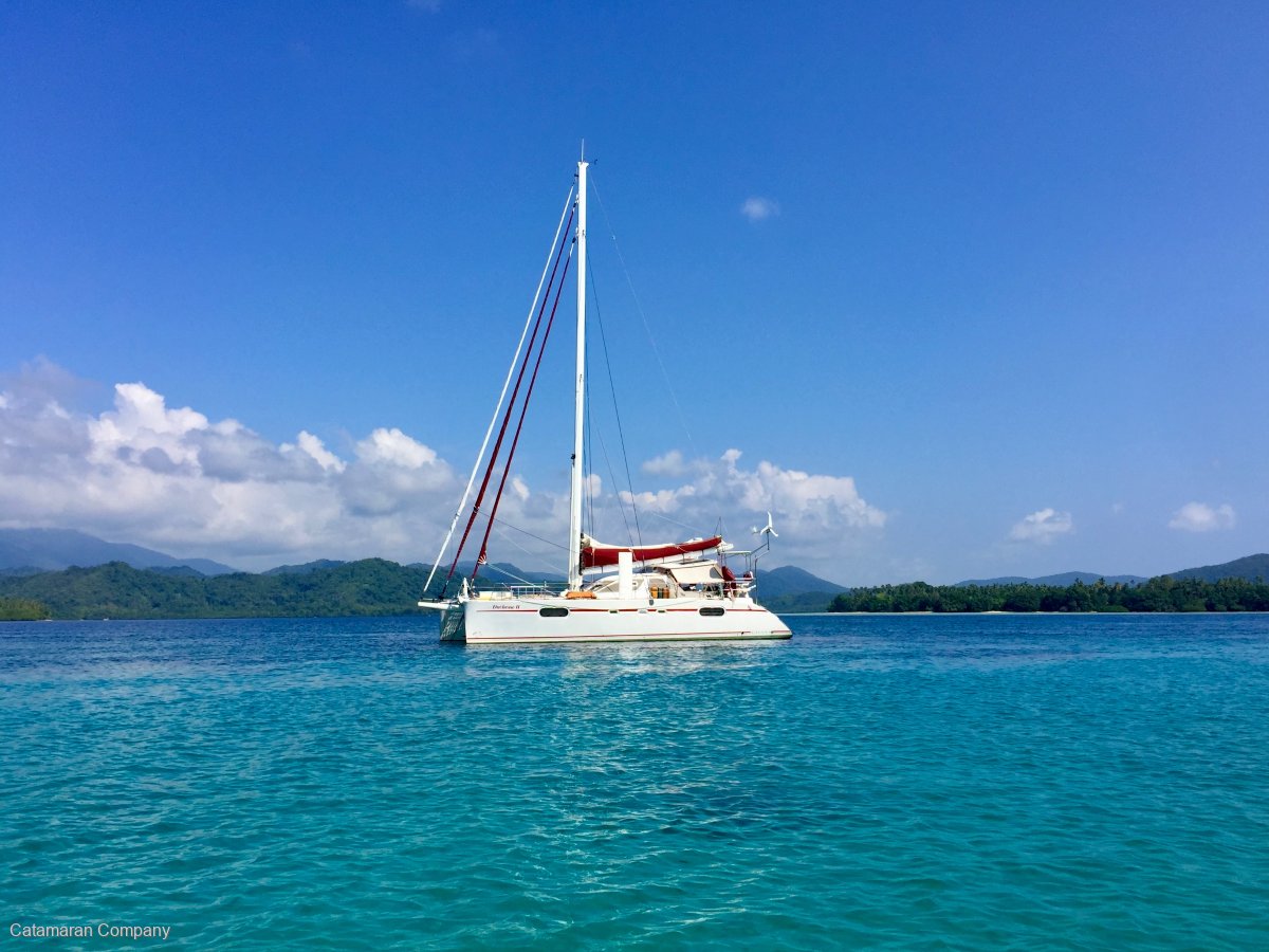 Catana 472 Daggerboard Performance Cruising