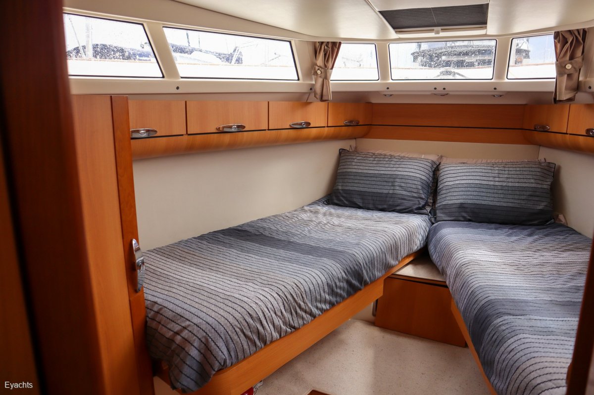 Greenline 33 Cruise in Comfort - Ready for new home