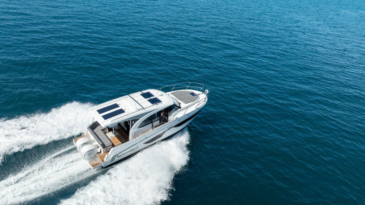 Beneteau Antares 11