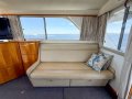 Caribbean 40 Flybridge Cruiser