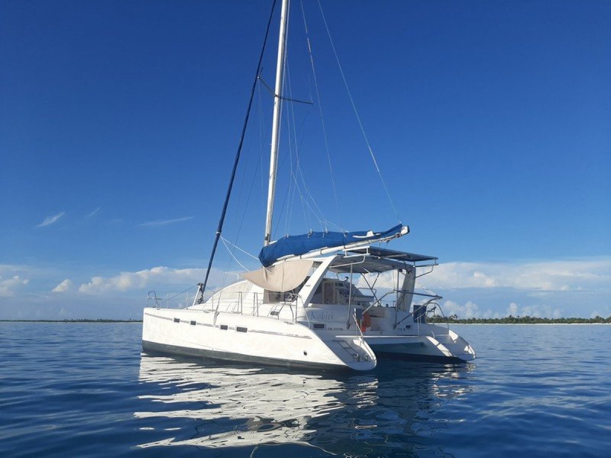 Leopard Catamarans 42