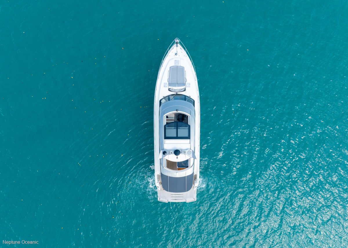 Riviera 5400 Sport Yacht Platinum Edition
