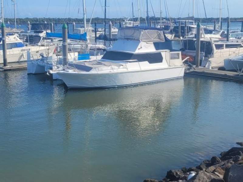 Seastrike Flybridge 40