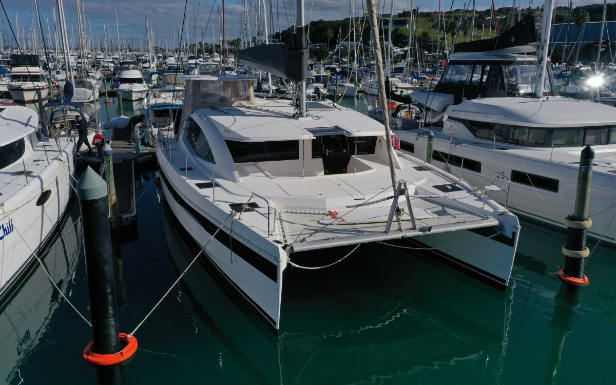 Leopard Catamarans 48