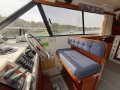 Markline 1100 Flybridge Cruiser