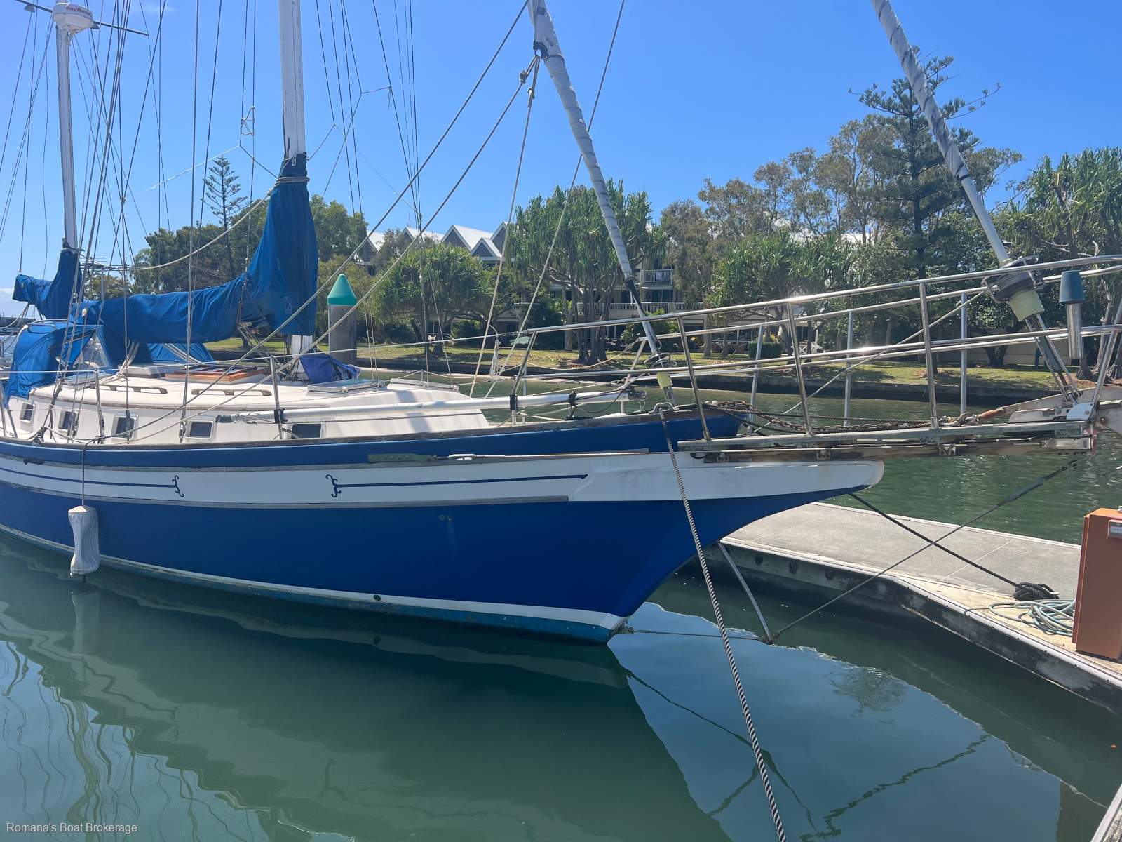 Bayfield Cruising Ketch 40