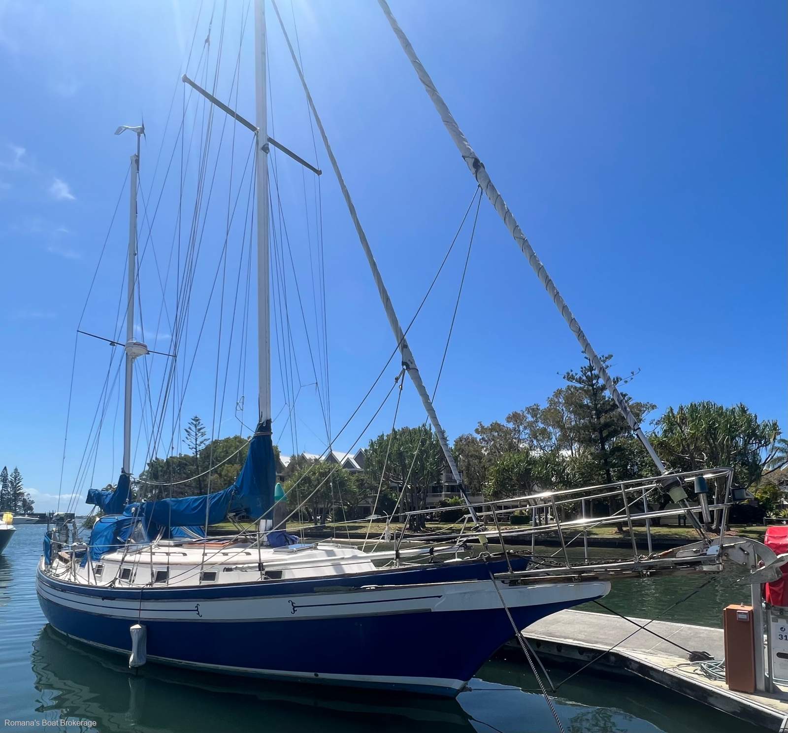 Bayfield Cruising Ketch 40
