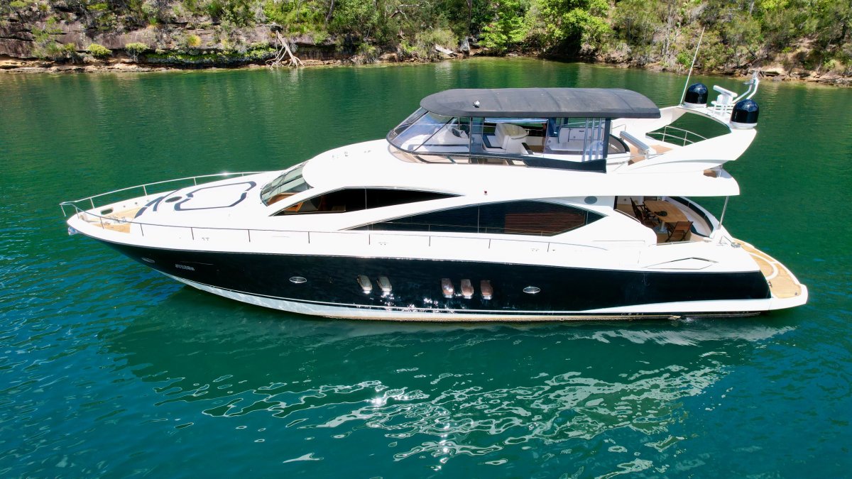 Sunseeker Yacht 75