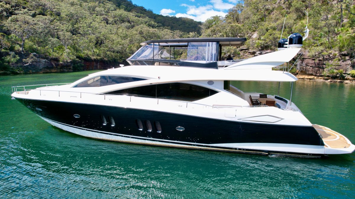 Sunseeker Yacht 75