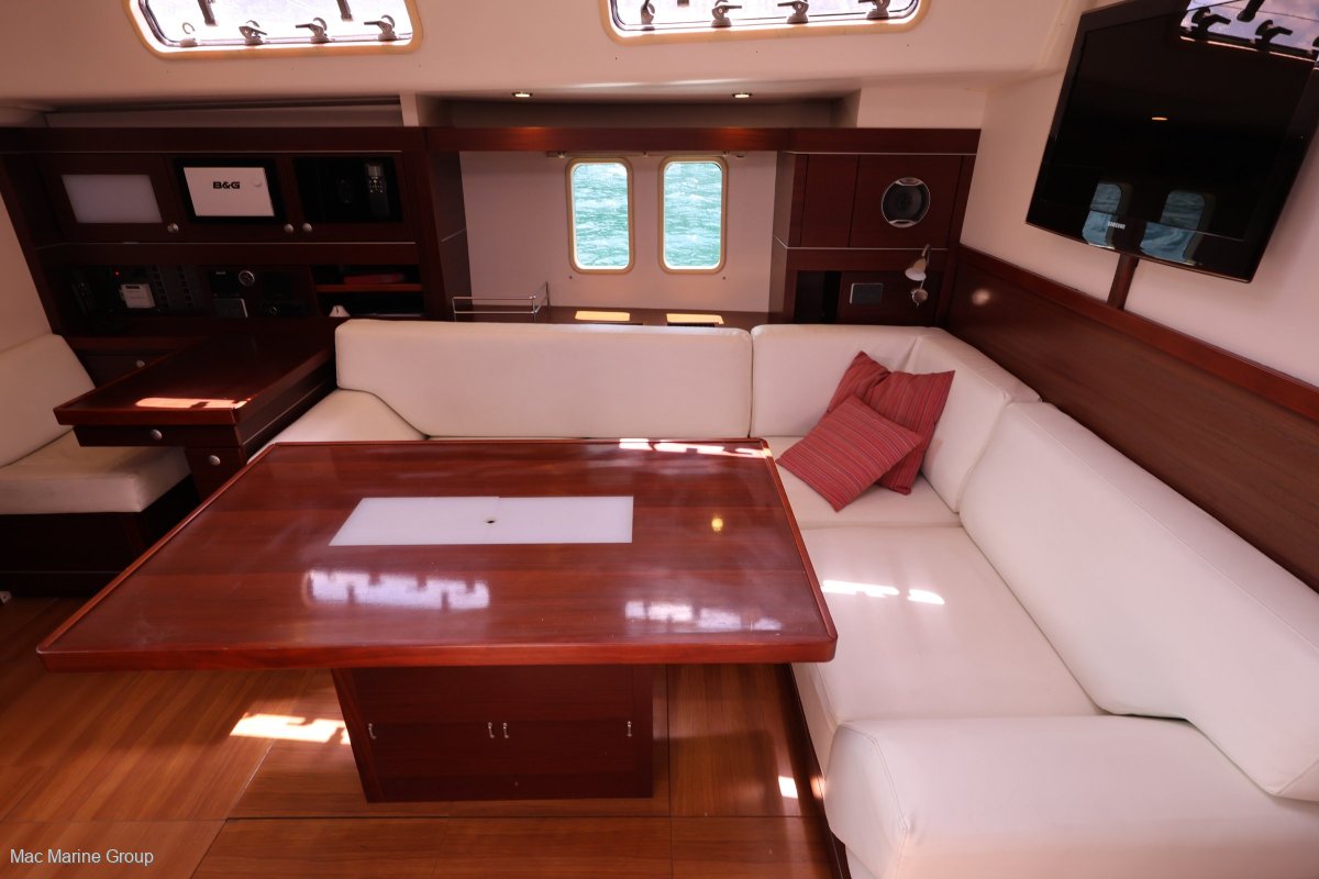 Hanse 545