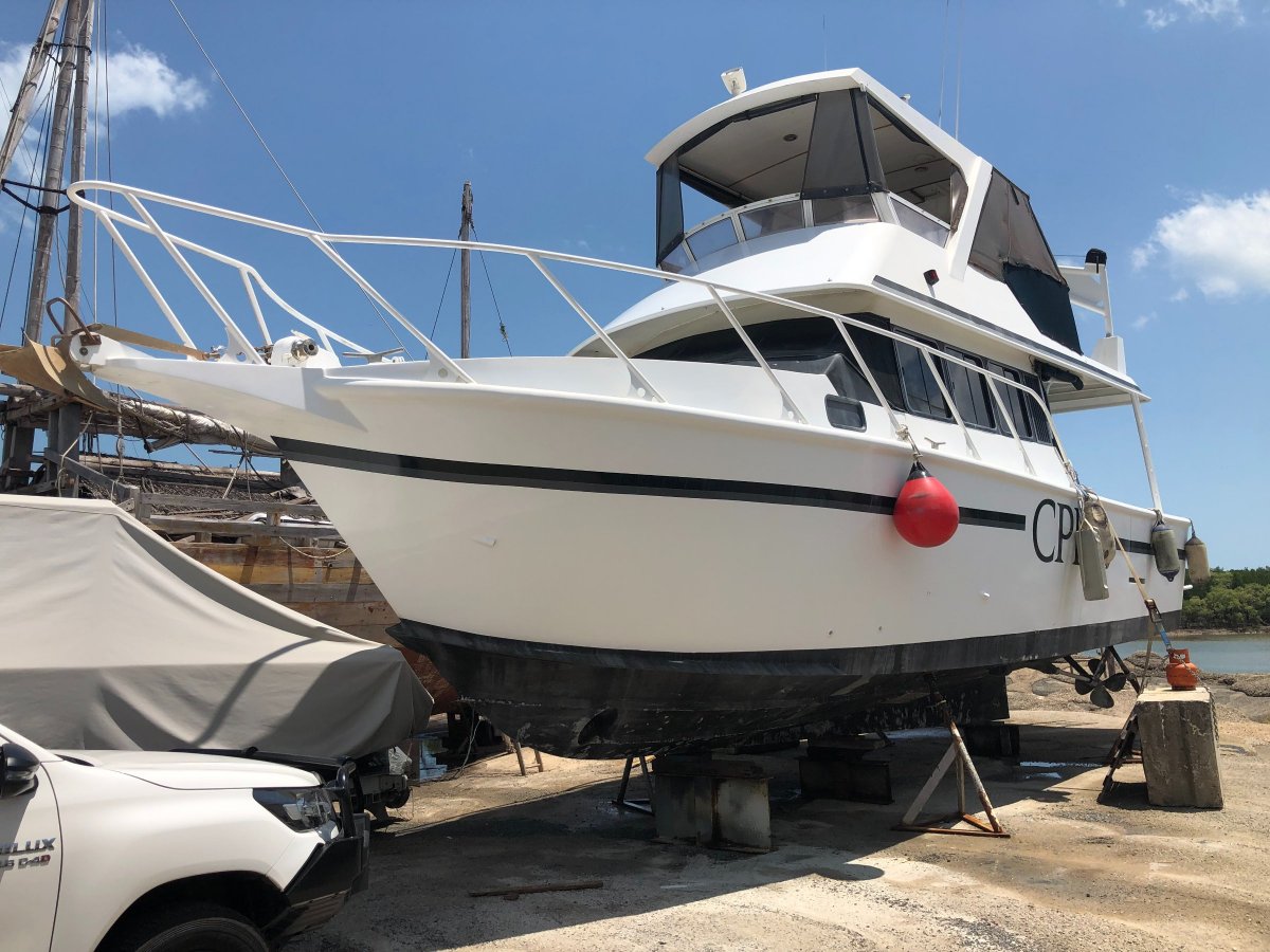 Reefmaster 40 ft impressive vessel little use (Darwin NT)