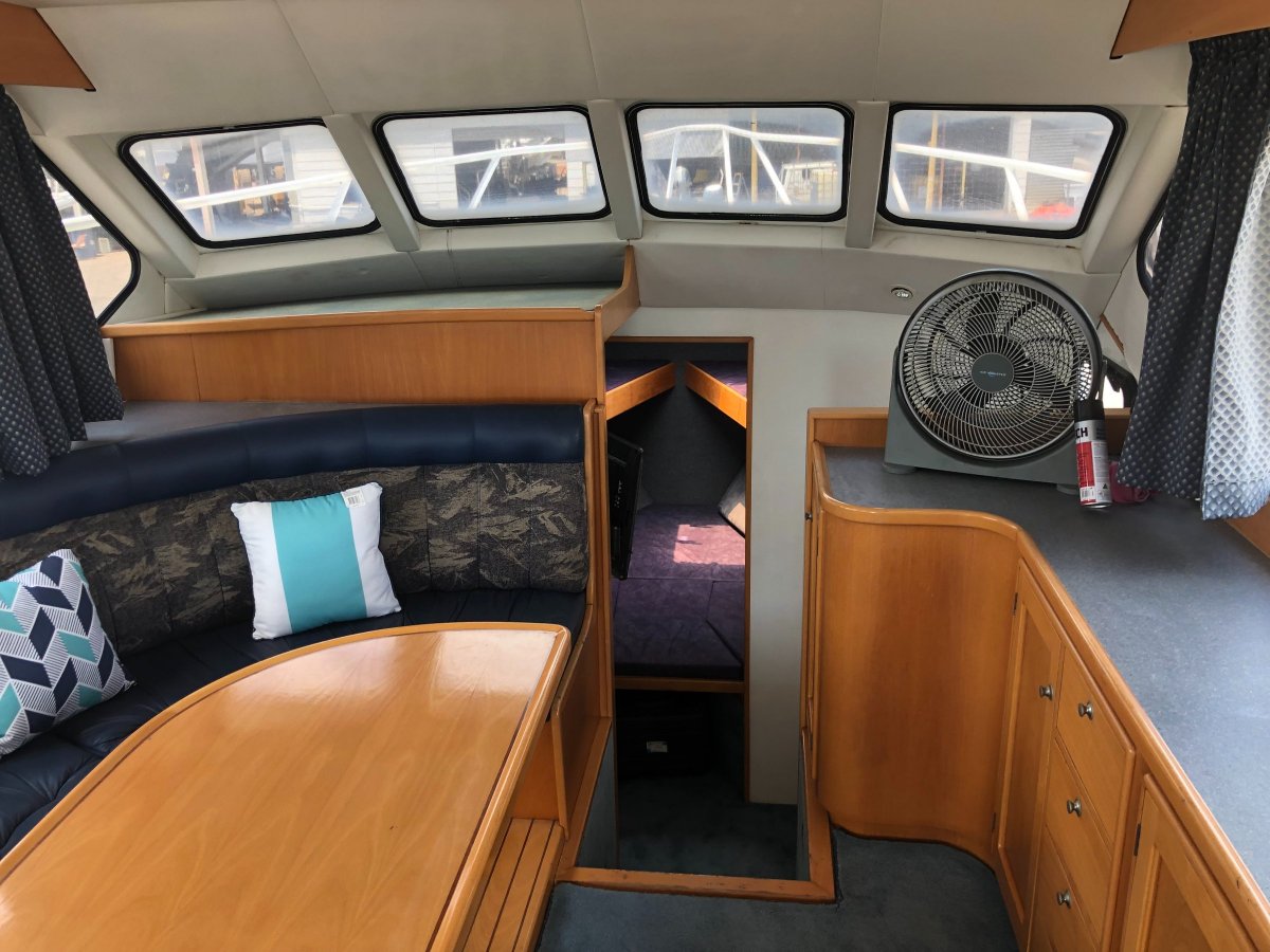 Reefmaster 40 ft impressive vessel little use (Darwin NT)