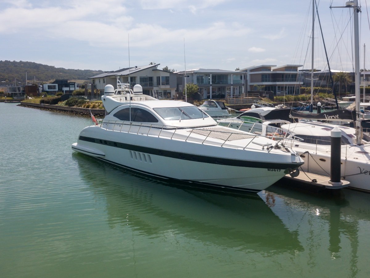 Mangusta 72
