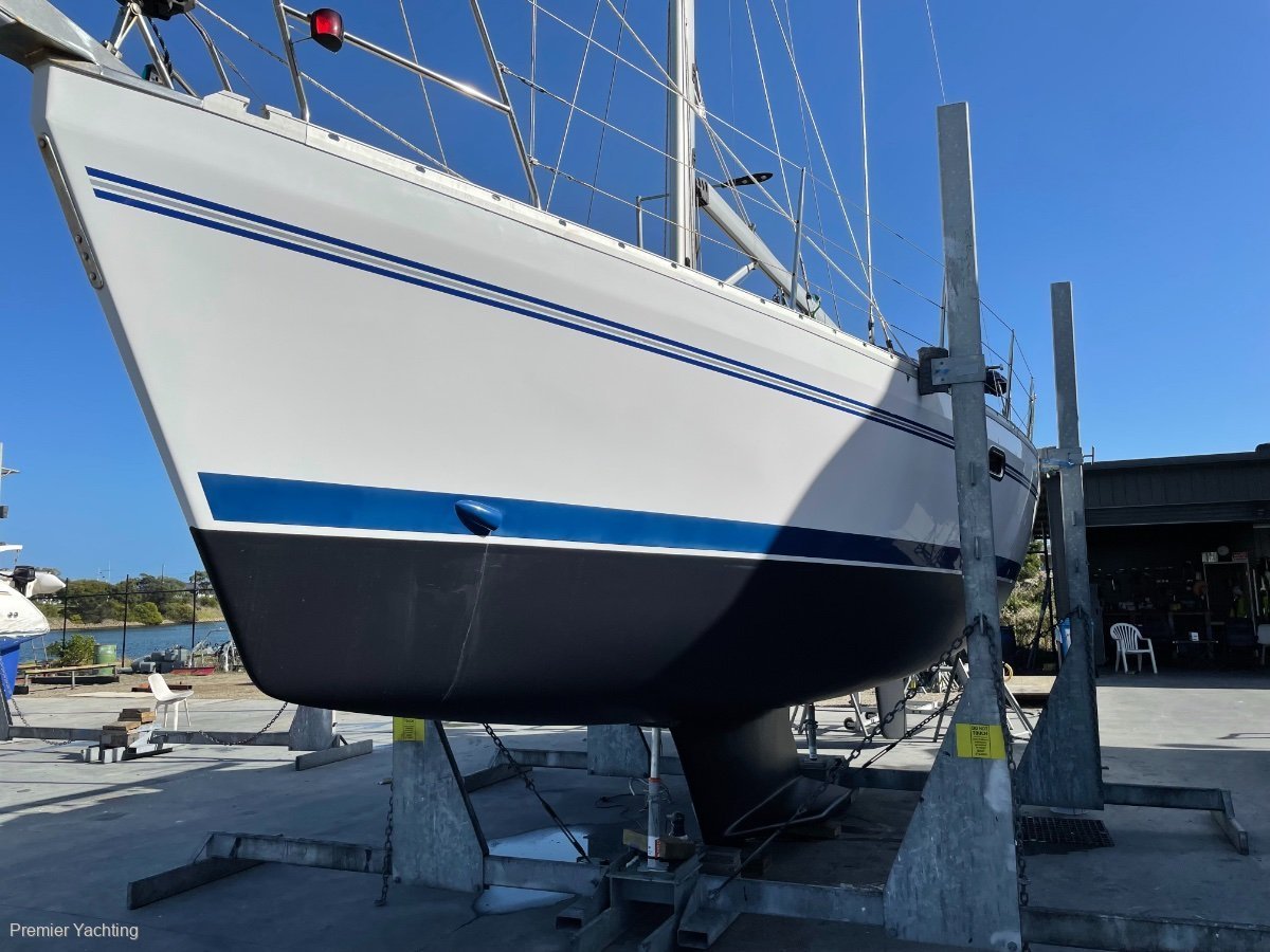 Catalina 355