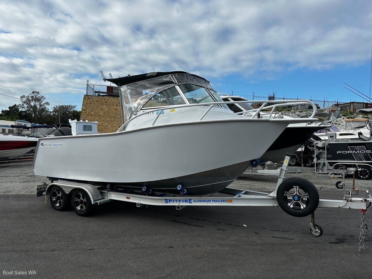 Pelagic Pleasure Craft 650 Runabout 150hp Yamaha 4Stroke motor.