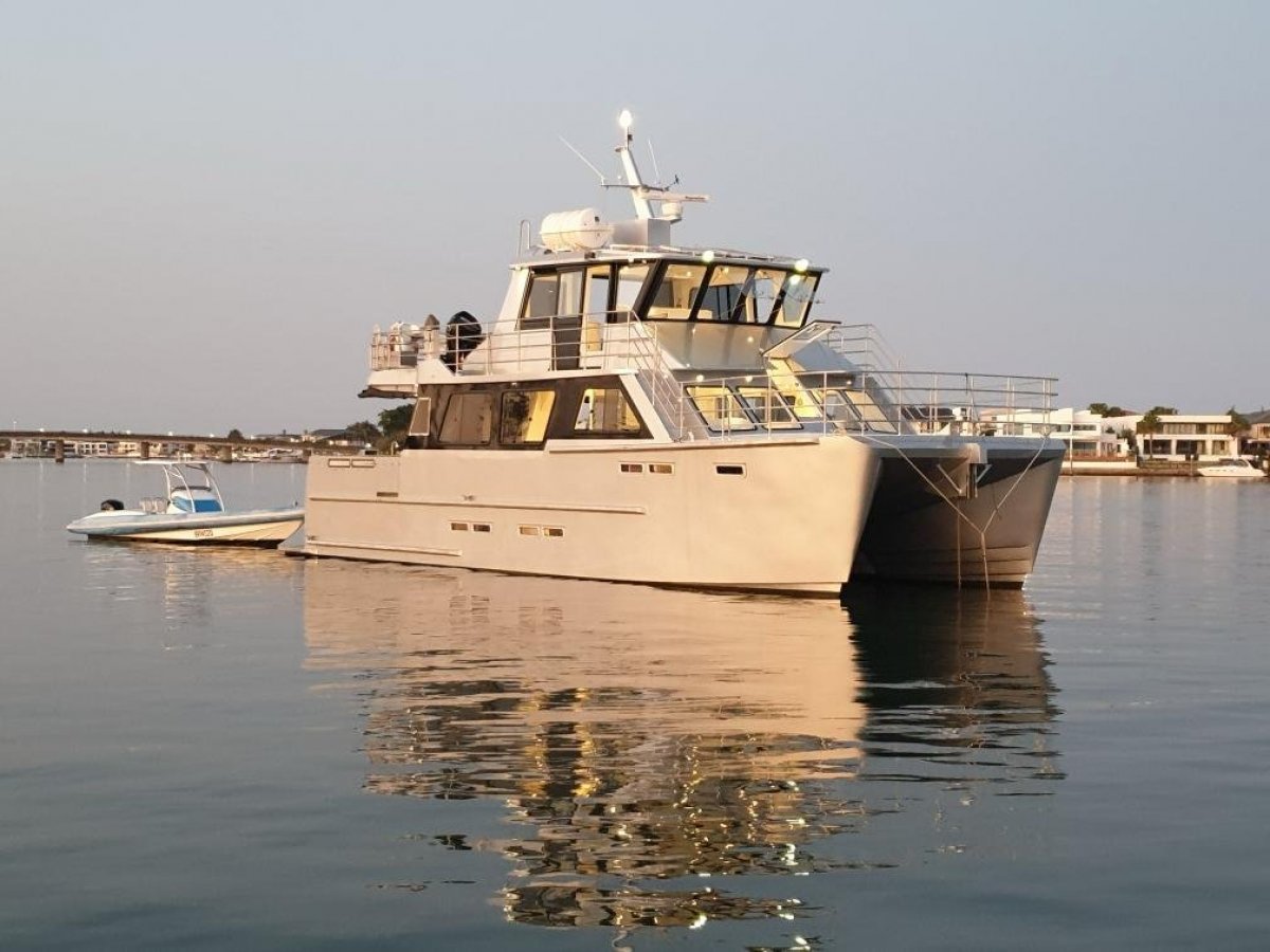 Gold Coast Ships Expedition Cat 53 in 1c and 2c Survey, Grreat Barrier Exemption Zone