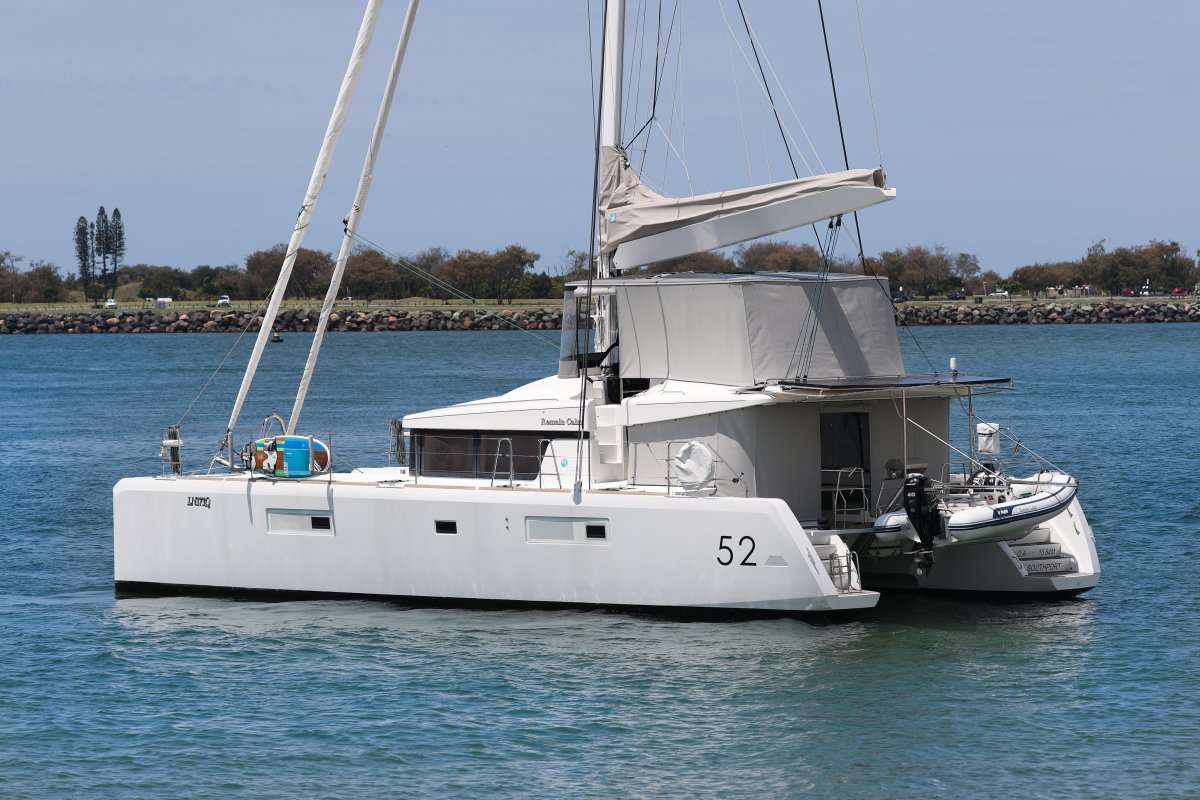 Lagoon 52 Flybridge Owners Version