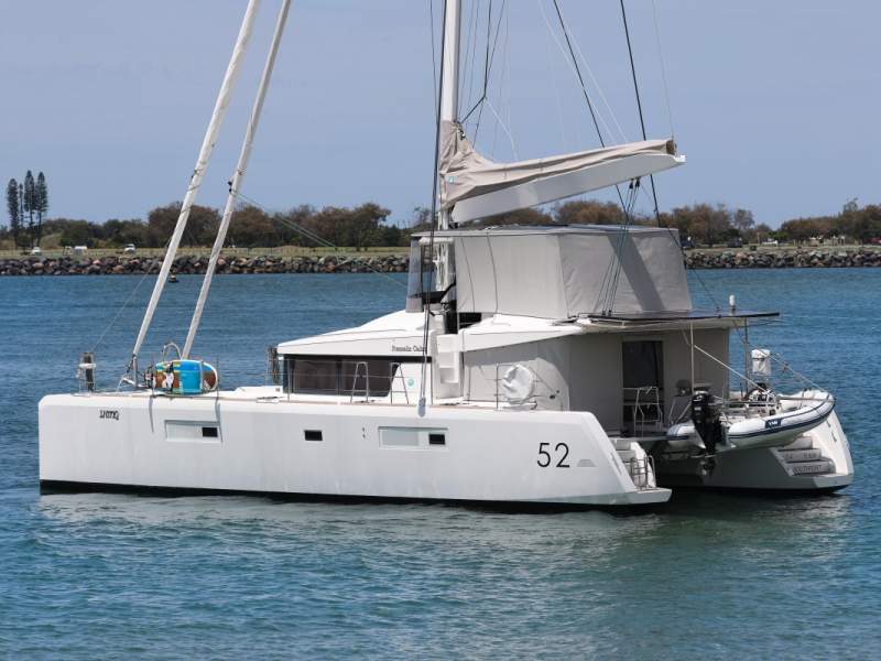 Lagoon 52 Flybridge Owners Version