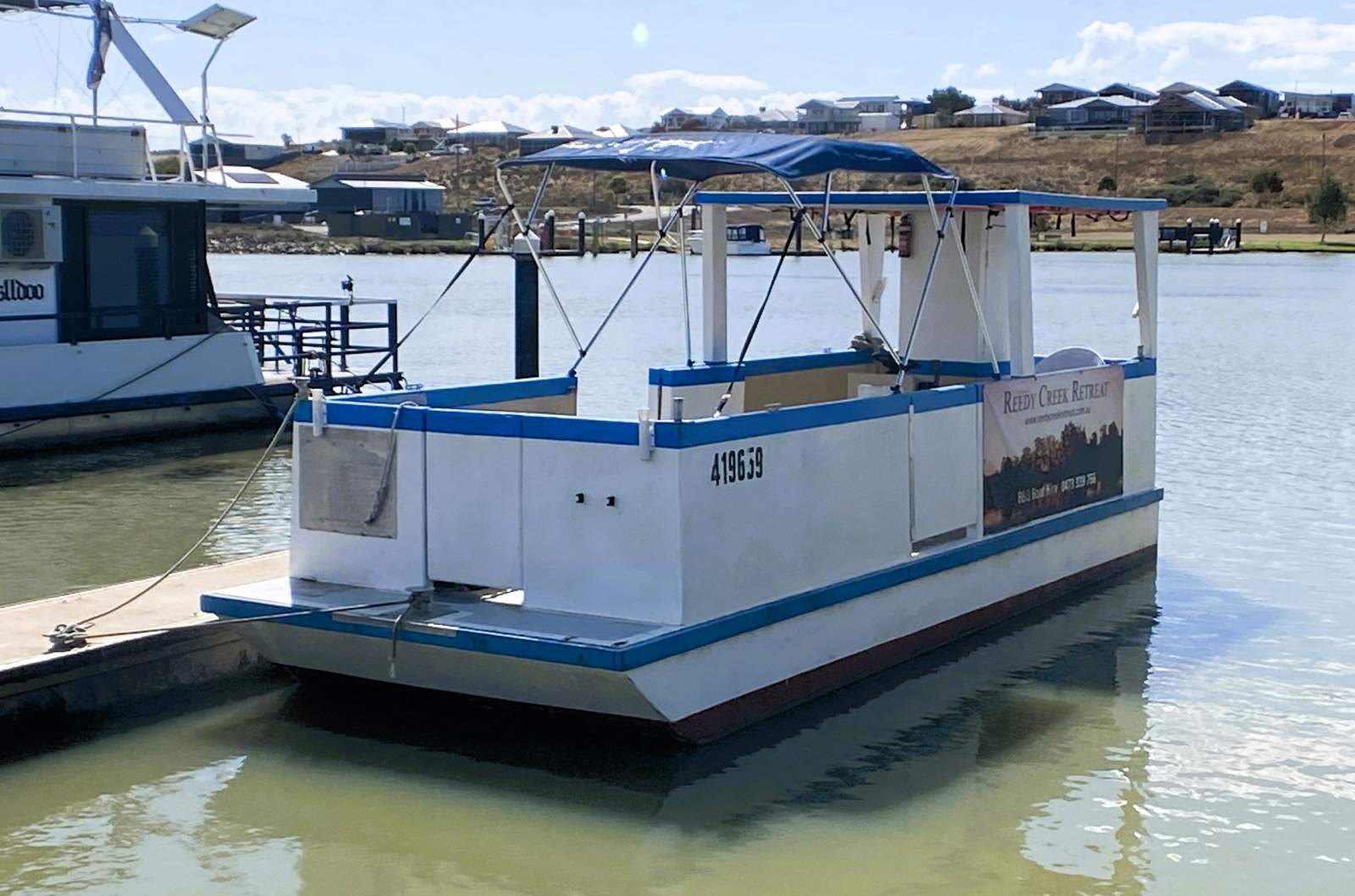 "REEDY BBQ / CANAL BOAT" AMSA 4D HIRE/DRIVE.
