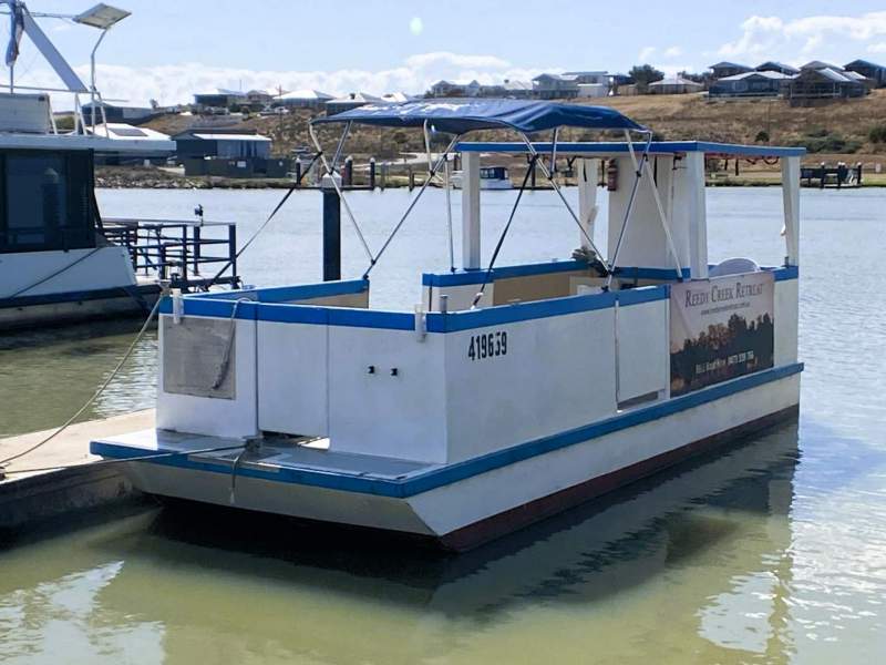 "REEDY BBQ / CANAL BOAT" AMSA 4D HIRE/DRIVE.