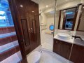 Riviera 4800 Sport Yacht Platinum Edition