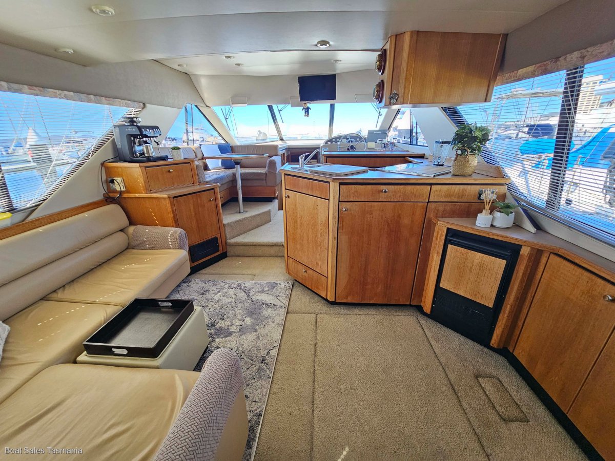 Bayliner 3988 Command Bridge Motoryacht Le Sands