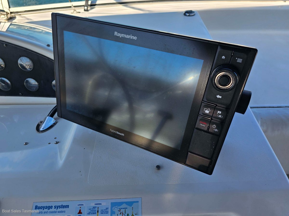 Bayliner 3988 Command Bridge Motoryacht Le Sands