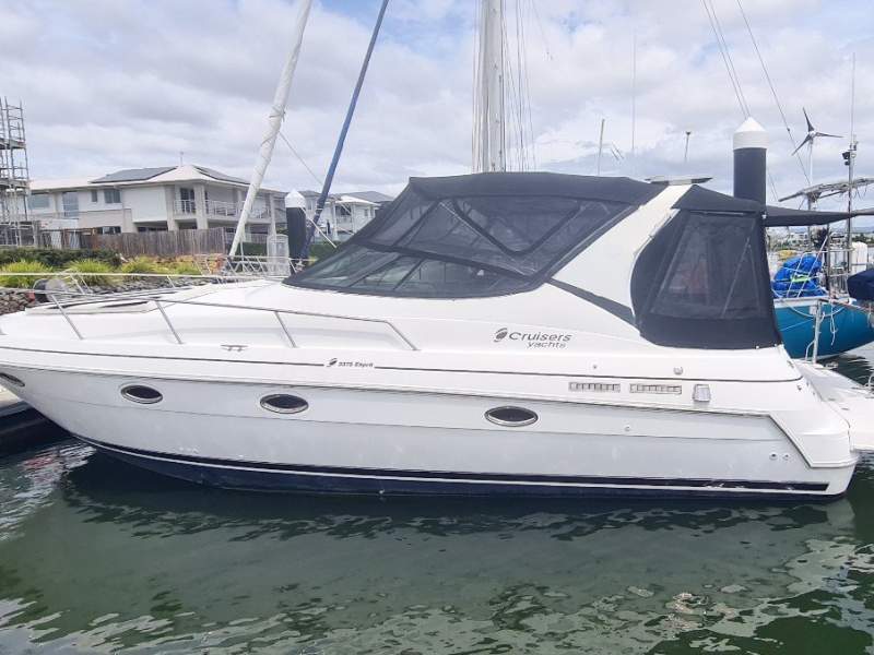 Cruisers Yachts 3375 Esprit for sale Gold Coast