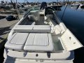 Sea Ray 240 Sundeck