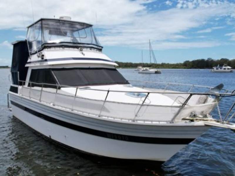 Ranger 35 Aft Cabin 2 x Volvo 200hp